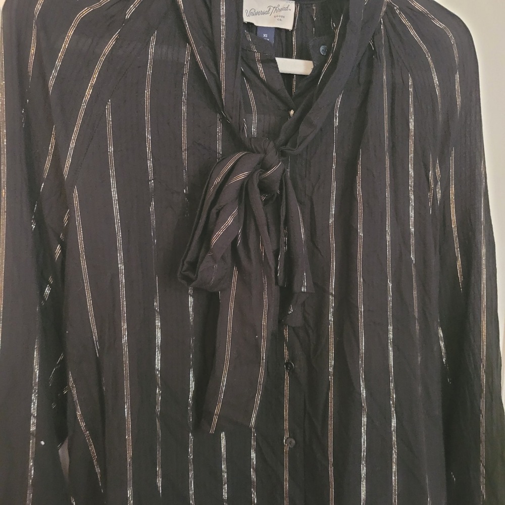 Universal Thread NWT XS Shirt Top Blouse Button-Up Professional Career Bow Tie - Picture 4 of 7